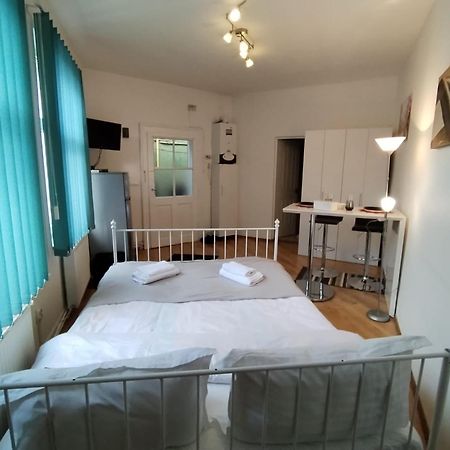 M&A Ana Central Studio Apartman Brassó Kültér fotó